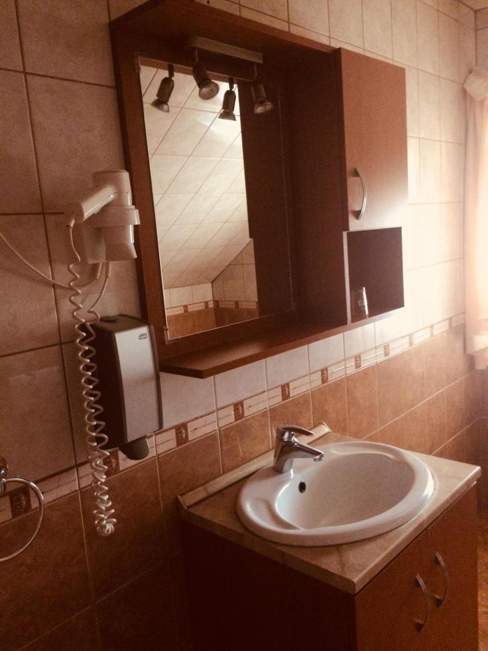 Park Panzio*** Bed and Breakfast Szolnok Buitenkant foto